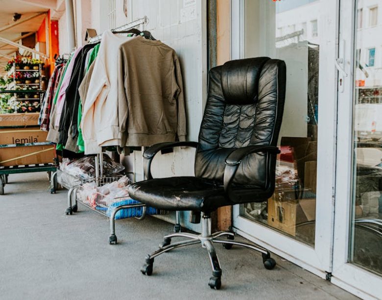 Stop buying ‘vintage’ trash: The only secondhand brands actually worth your money