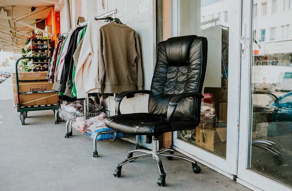 Stop buying ‘vintage’ trash: The only secondhand brands actually worth your money