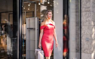 Clothing Basics That Last a Decade: The Fabric and Stitch Test