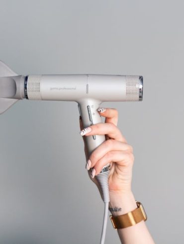 CNMSGM High Speed Ionic Blow Dryer Review: 160000 RPM Power with Negative Ions
