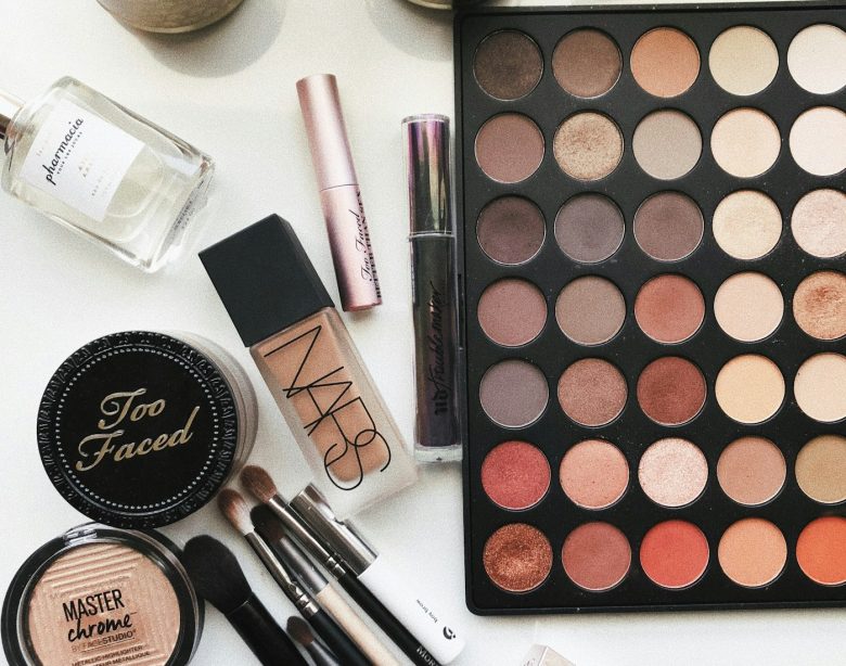 Heat-Proof Makeup Routine for Humid July Days Heat-Proof Makeup Routine for Humid July Days