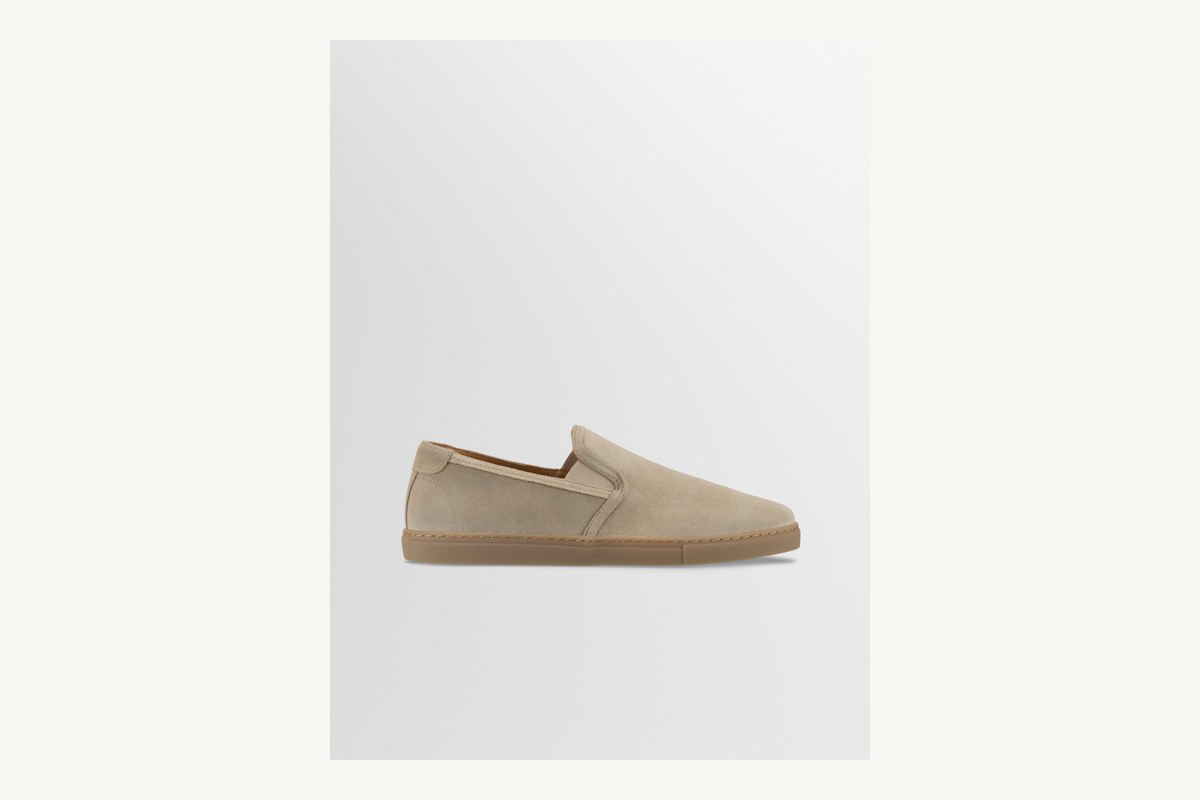 Koio Taranto suede sneaker in sand