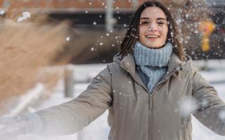 Cold-Weather Scarves That Do Not Bulk Under Jackets: Cold-Weather Scarves That Stay Flat Under Jackets